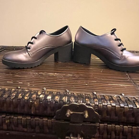 Y2K Fabiola Pezzi Womens Silver Metallic Oxford Lace Up Shoes Chunky Heel Size 9 - Picture 6 of 10